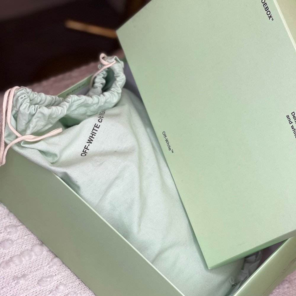 Off white sneakers size 38 - Picture 3 of 4